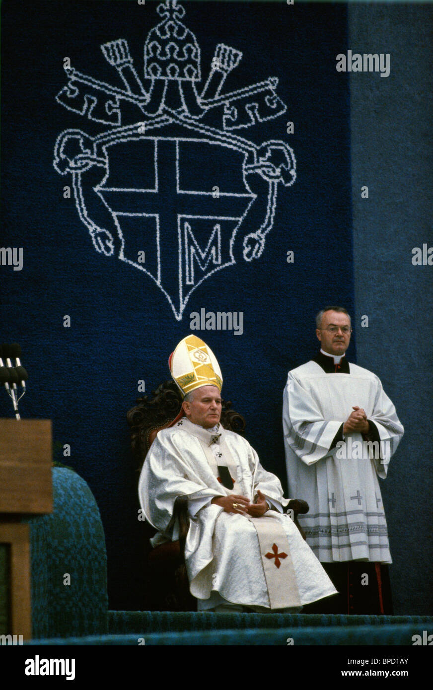 Le Pape Jean Paul II lors de la messe à vibrations lors de sa visite officielle en Irlande Banque D'Images