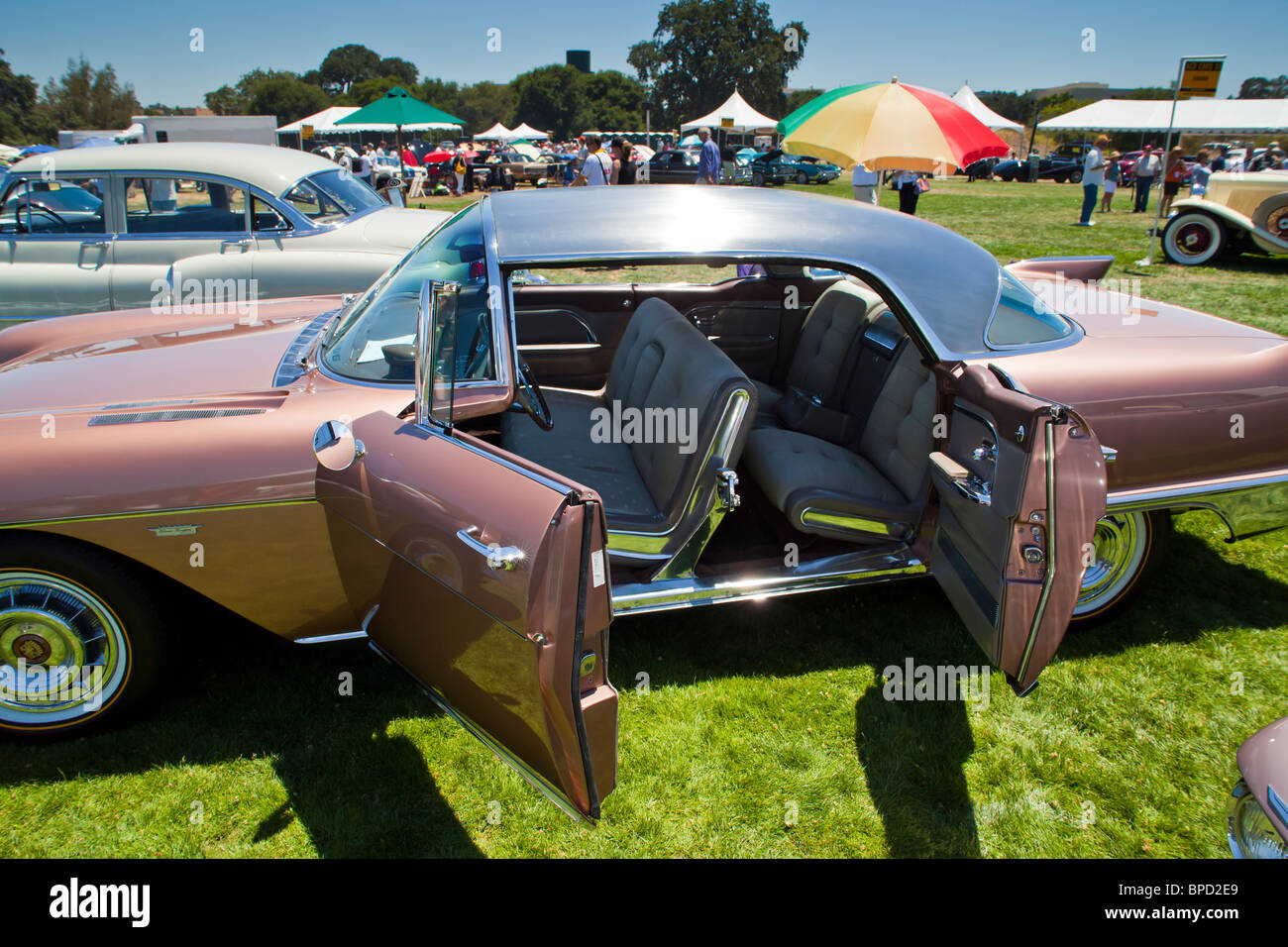 Cadillac 1957 Banque de photographies et d'images à haute résolution - Alamy