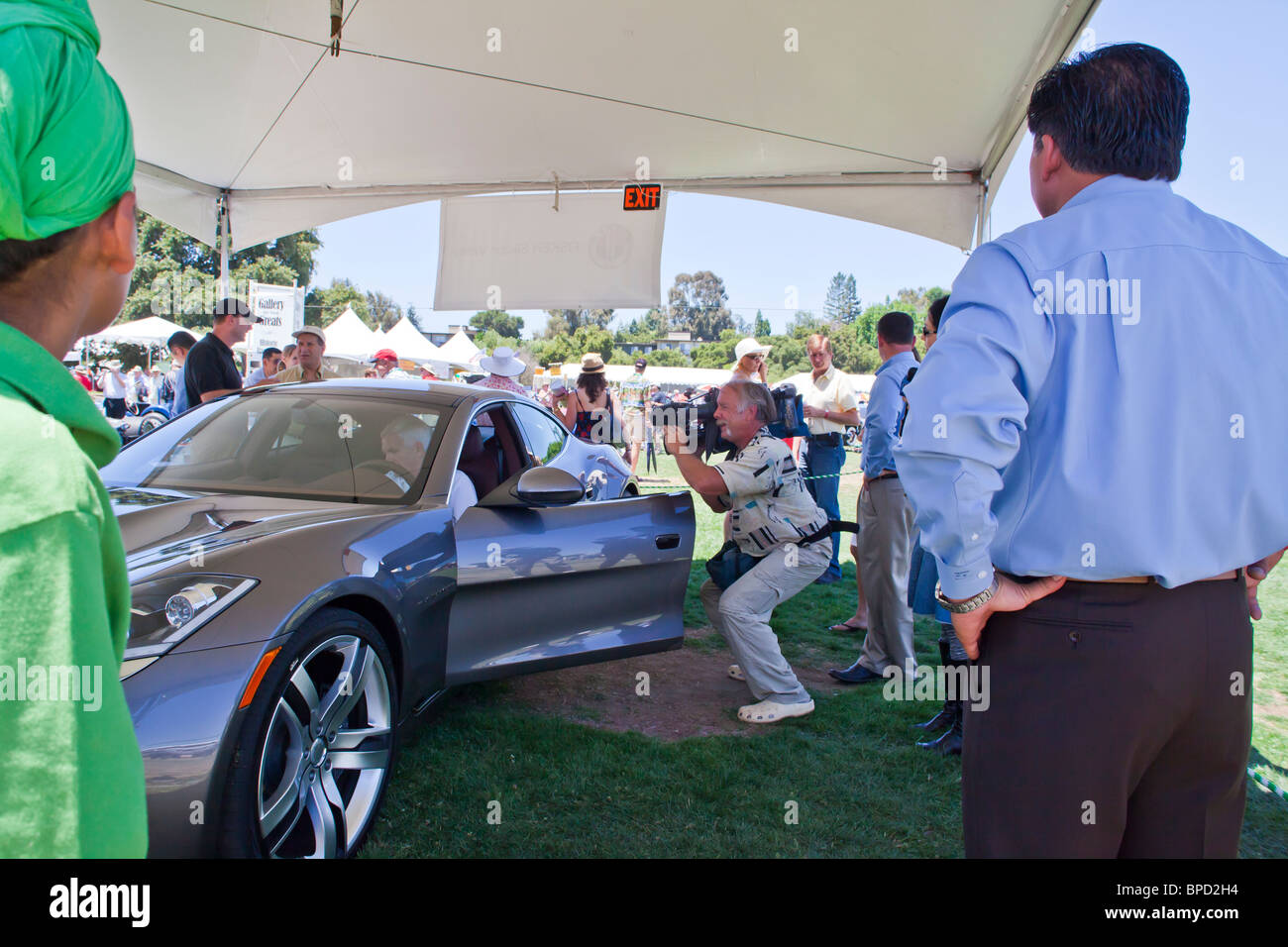 Fisker hybride de voiture de sport avec des nouvelles de l'équipage la Palo Alto Concours d'elégance à l'Université de Stanford Banque D'Images