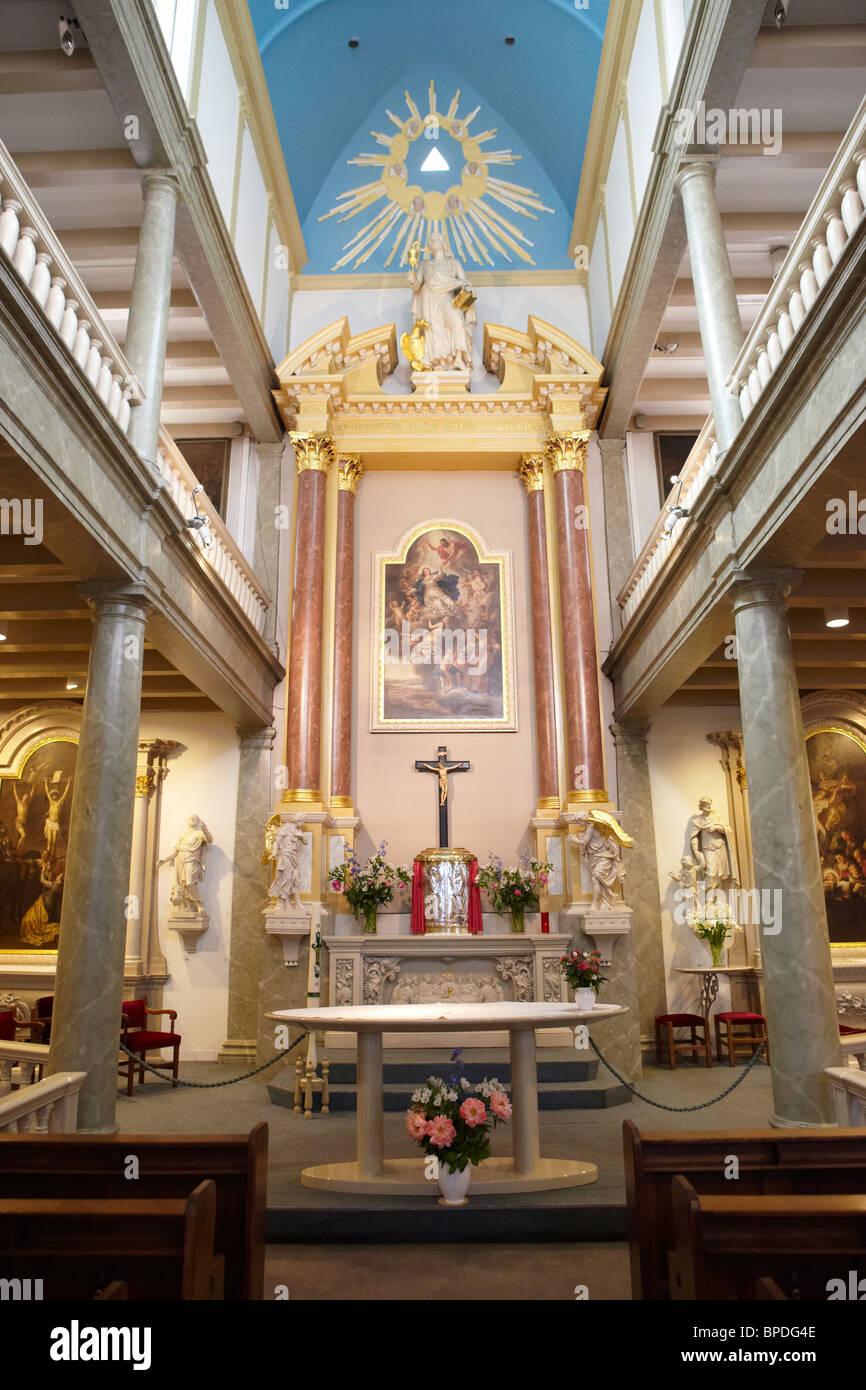 Begijnhofkapel - chapelle catholique avec vitrail de Joost van den Vondel Banque D'Images