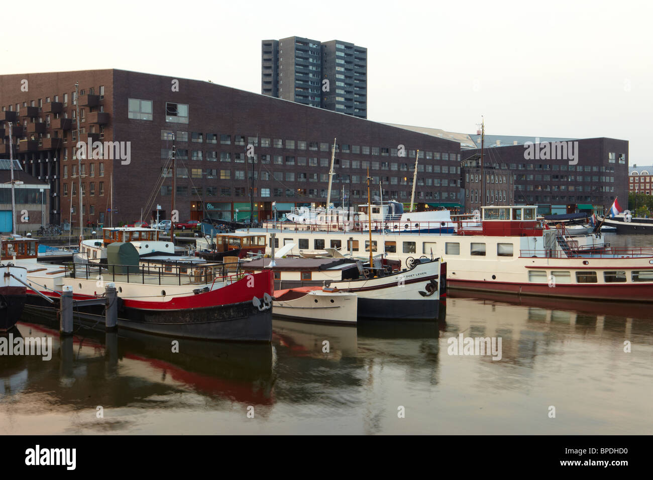 Marche des Eastern Docklands à Amsterdam Banque D'Images