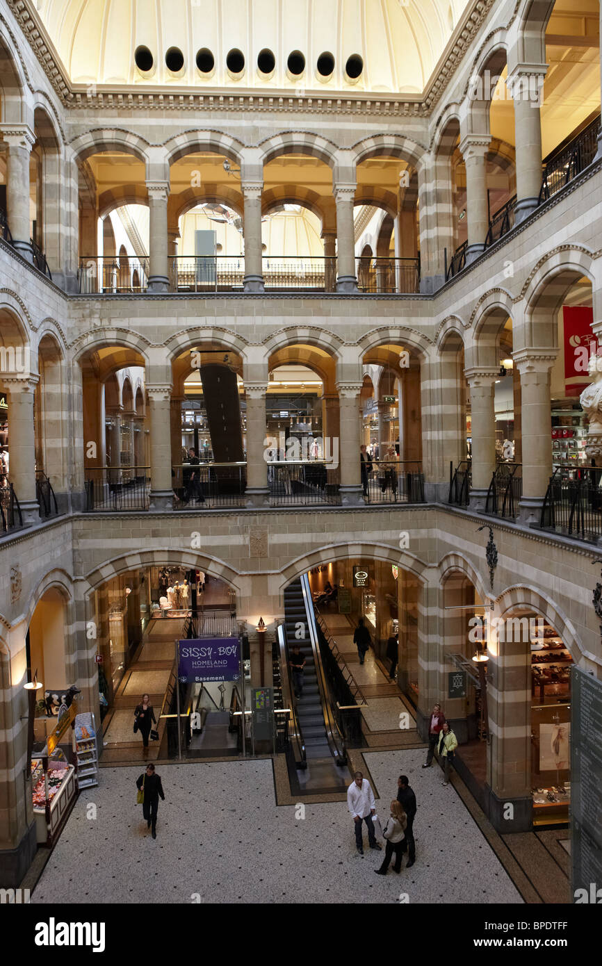 Magna Plaza Shopping Center à Amsterdam Banque D'Images