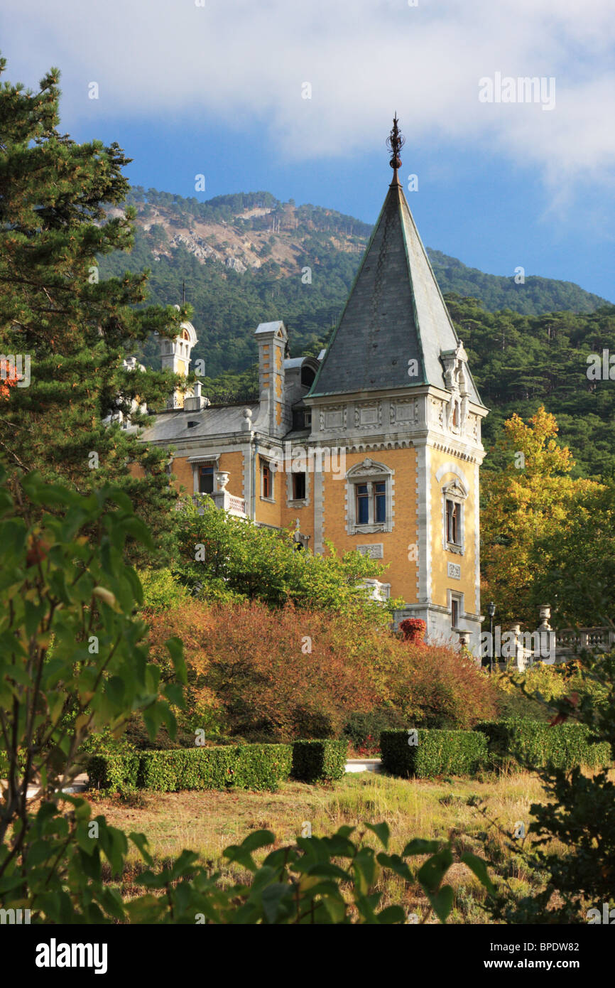 Palais de l'empereur russe Alexandre III en (près de Massandra Yalta). Construit en 1881-1902. La Crimée, Ukraine Banque D'Images