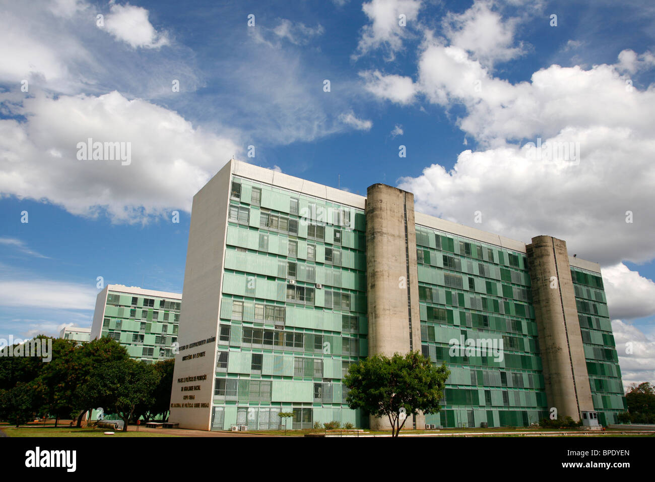 L'Esplanada dos Ministerios ou les ministères Avenue, Brasilia, Brésil. Banque D'Images
