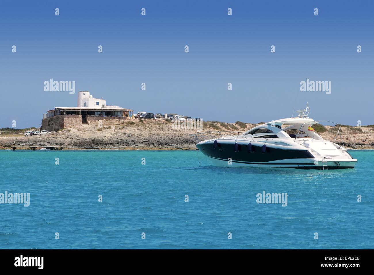 Formentera Illetes moulin sel à partir de la vue sur la mer Iles Baléares Banque D'Images