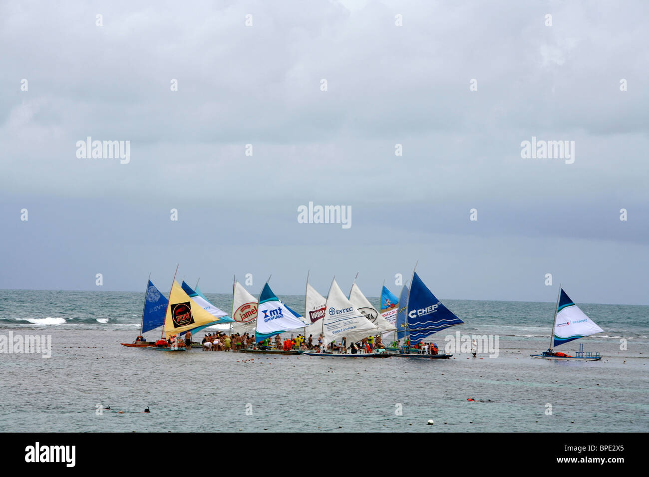 Jangadas bateaux, Porto de Galinhas, Pernambuco, Brésil. Banque D'Images