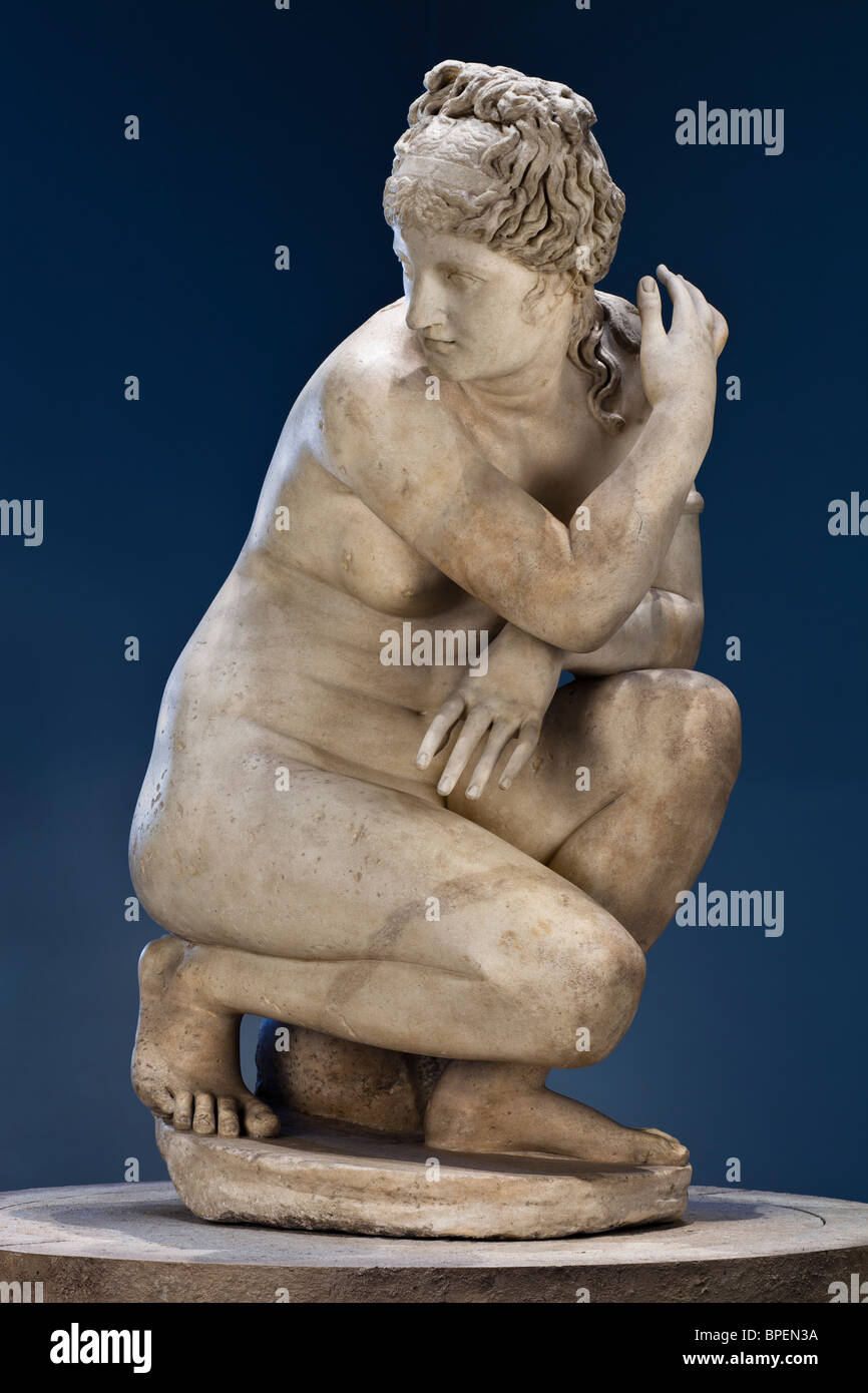 Statue d'Aphrodite accroupie connu sous le nom de Vénus de Lely. Voir la description pour plus d'informations. Banque D'Images