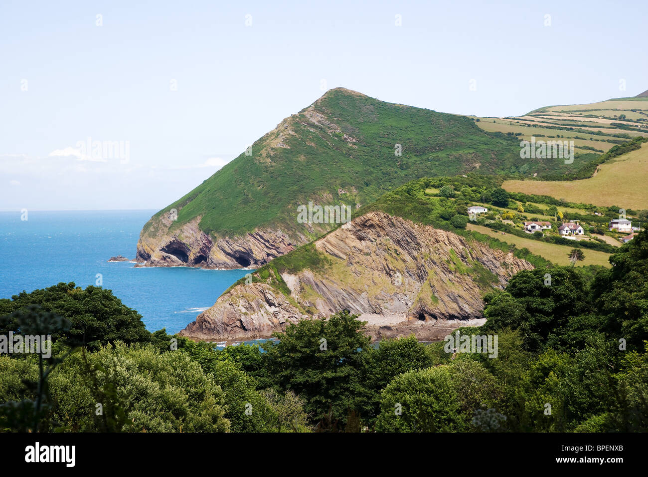 Lester Cliff et pendu peu près de Combe Martin et Ilfracombe sur la côte nord du Devon sur South West Coast Path Banque D'Images