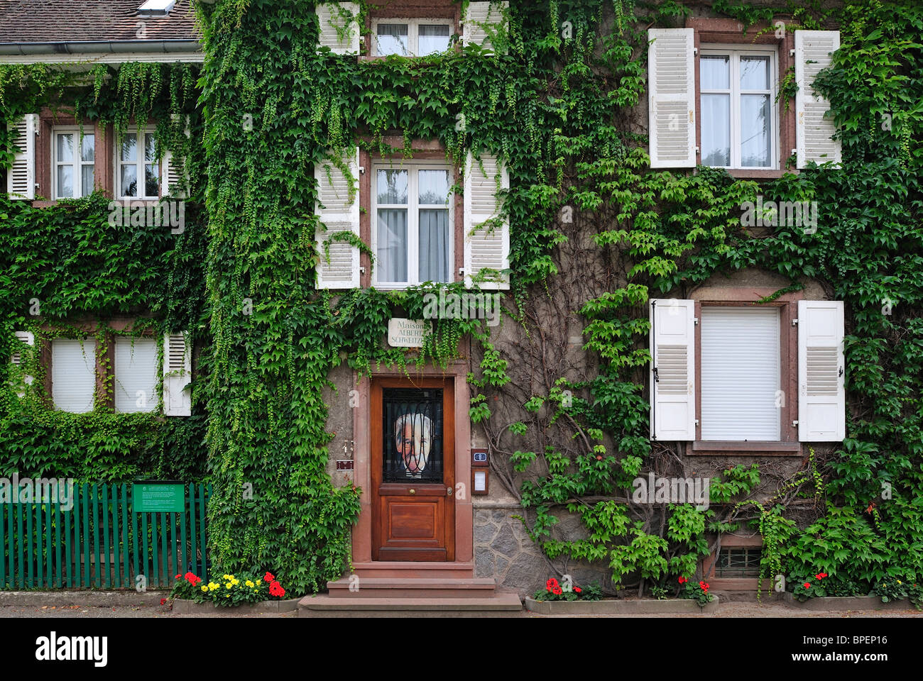 La maison Albert Schweitzer à Gunsbach, Alsace, France Banque D'Images La maison Albert Schweitzer à Gunsbach, Alsace, France Banque D'Images