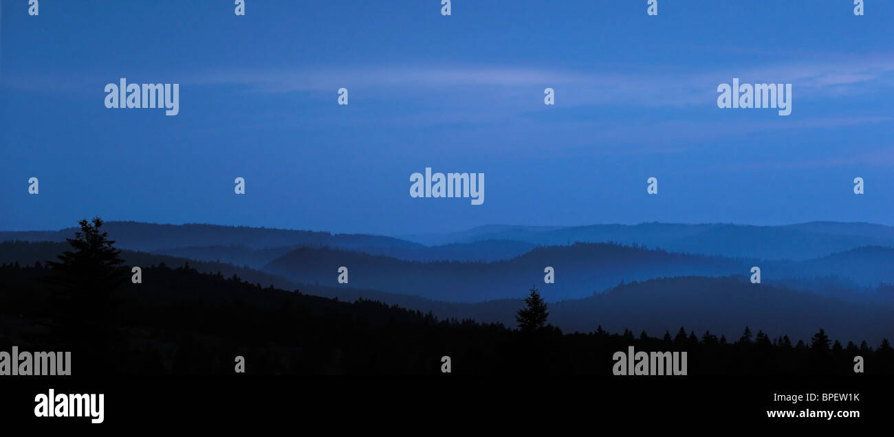 Vue sur les Vosges la nuit, Alsace, France Banque D'Images Vue sur les Vosges la nuit, Alsace, France Banque D'Images