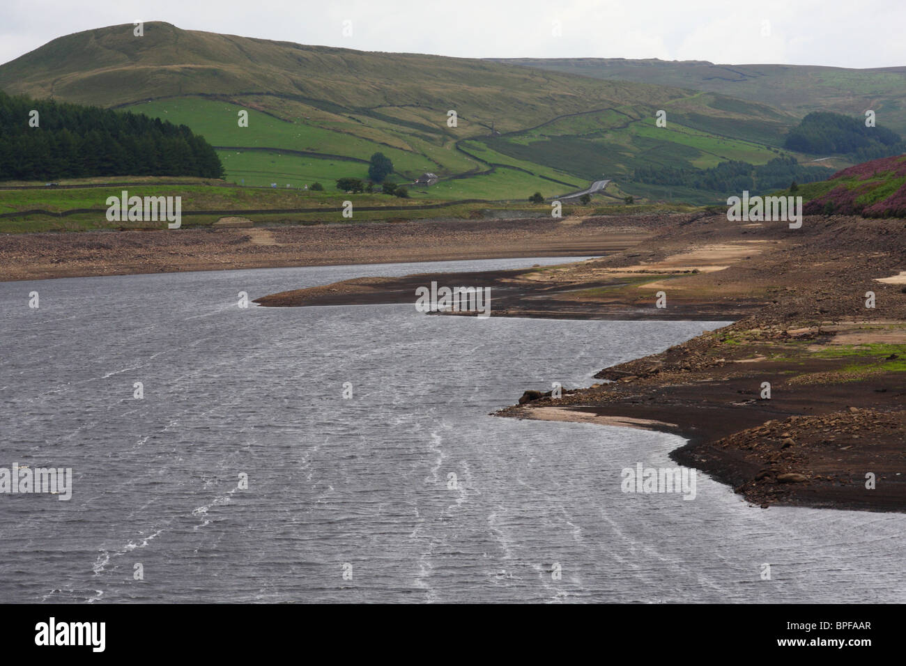 La vallée de Longdendale Woodhead, Réservoir, Peak District, Derbyshire, Angleterre, Royaume-Uni Banque D'Images