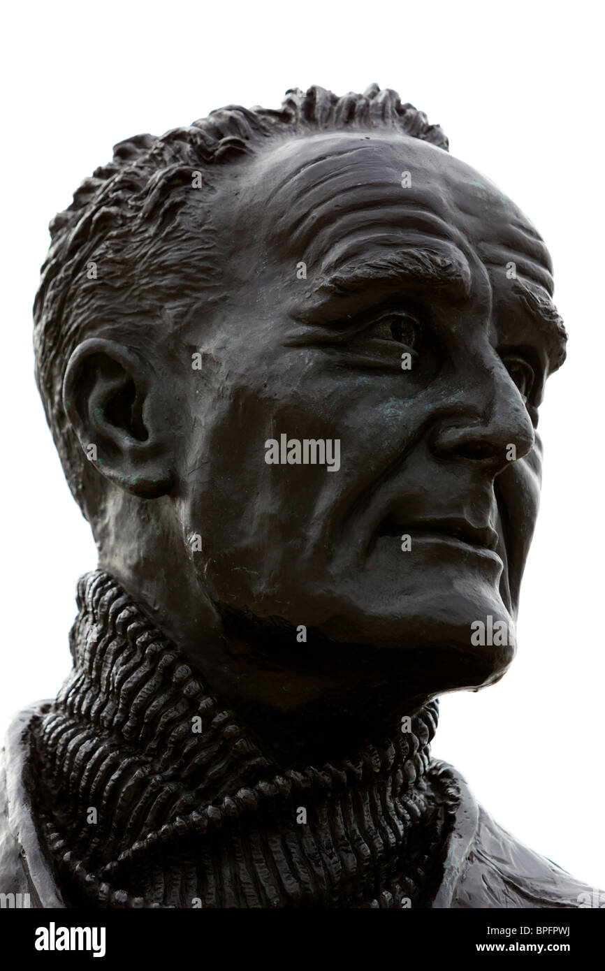 Statue de John Le Capitaine Frederick Walker,RN à Pier Head, Liverpool. Banque D'Images