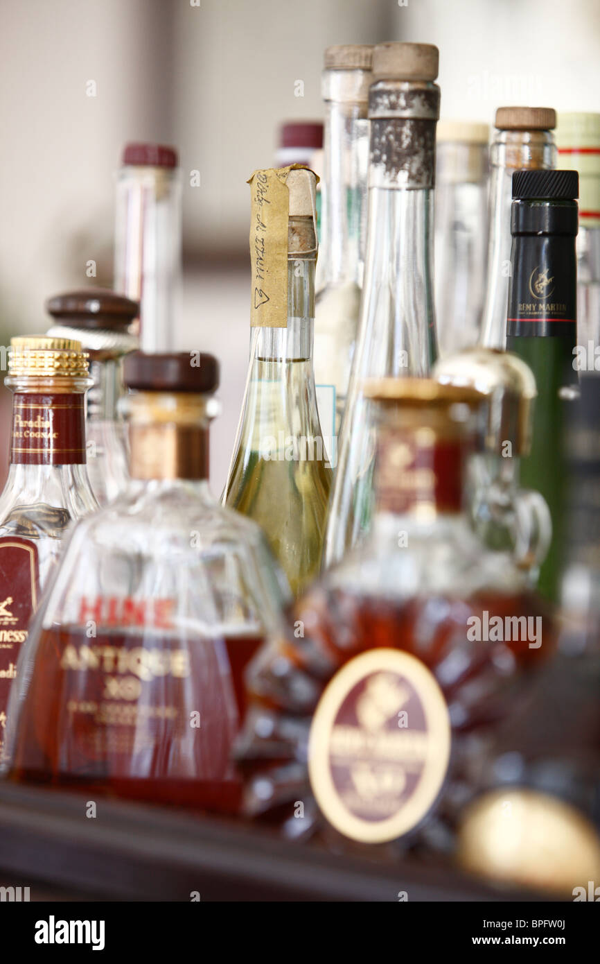 Sélection de divers alcools dans un restaurant, Berlin, Allemagne Banque D'Images