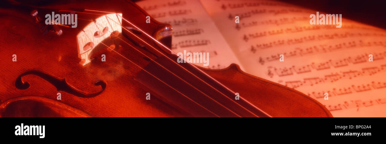Détail de violon,f,trous,fret strings,bow,musique,les,string,instrument de musique Banque D'Images