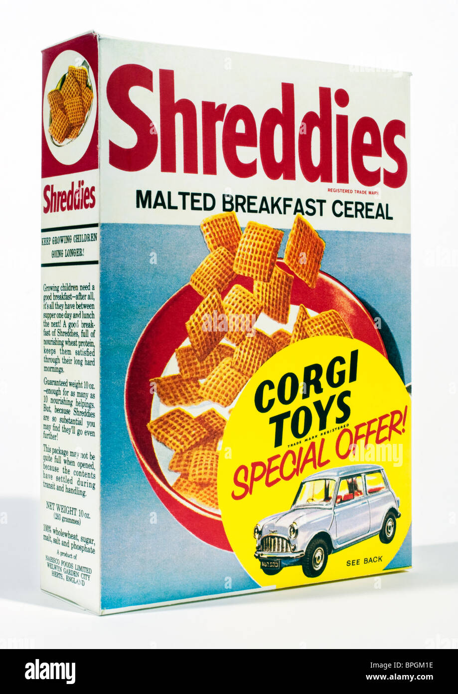 Années 60 fort de céréales de petit déjeuner Shreddies Malted avec offre spéciale voiture modèle Corgi Banque D'Images