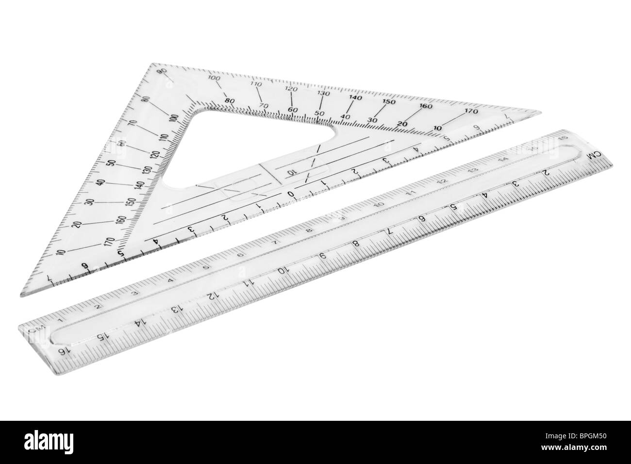 Ensemble de règles transparentes en plastique. Isolé sur fond blanc avec chemin de détourage. Banque D'Images