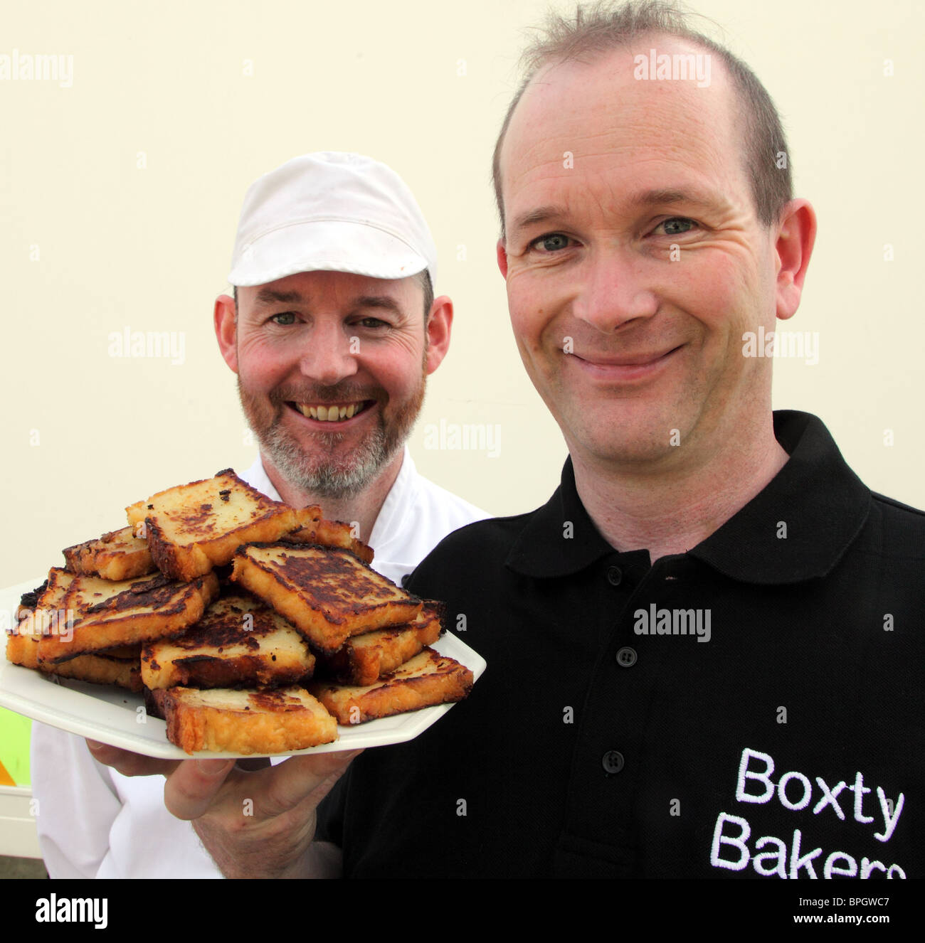 Le boulanger, le Boxty Co., fondateur de Leitrim Stepher Hennessey et Chef Padraig Gunning Banque D'Images