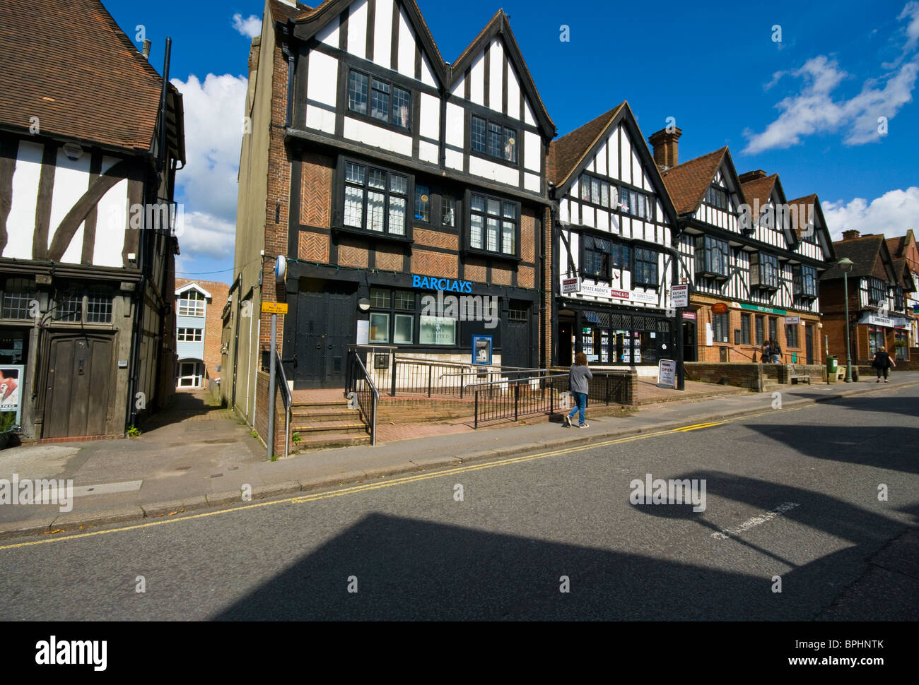 Vue vers le bas la Parade Shopping Station Road West Surrey Angleterre Oxted Banque D'Images