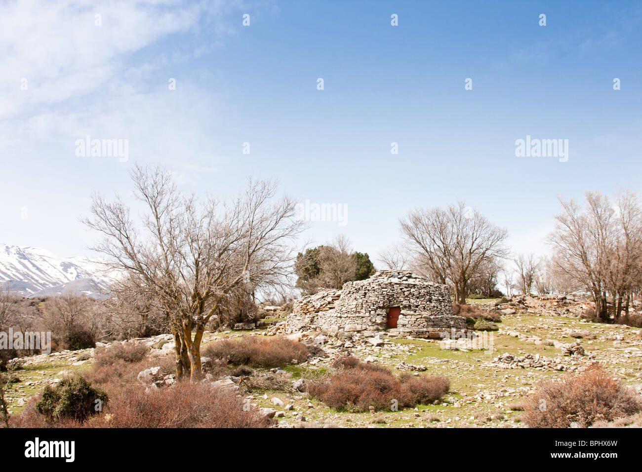 Mitata traditionnelle en pierre dans le Mont Psiloritis en Crète, Grèce Banque D'Images