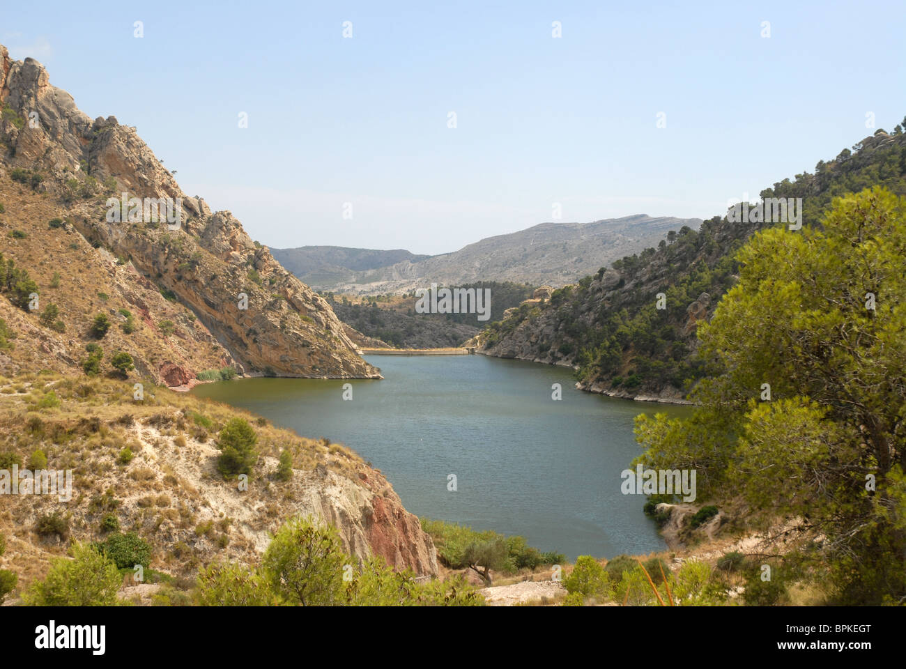 Avis de Pantano de Tibi (réservoir et barrage) Tibi, Province d'Alicante, Communauté autonome de Valence, Espagne Banque D'Images