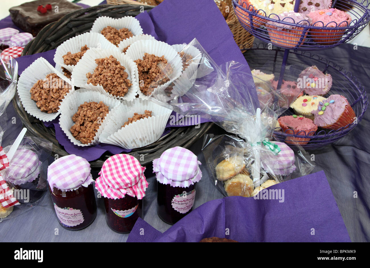 Forget Me Knot gâteaux et confitures, marché du lait Limerick Banque D'Images