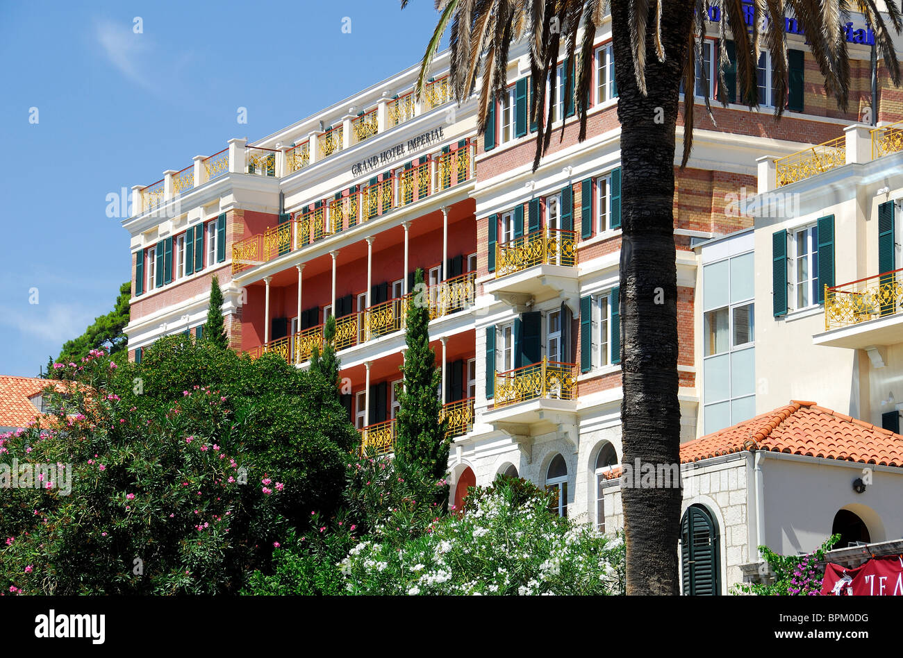 DUBROVNIK, Croatie. Façade de l'hôtel Hilton Imperial hotel par la Porte Pile à l'extérieur de la vieille ville. Banque D'Images
