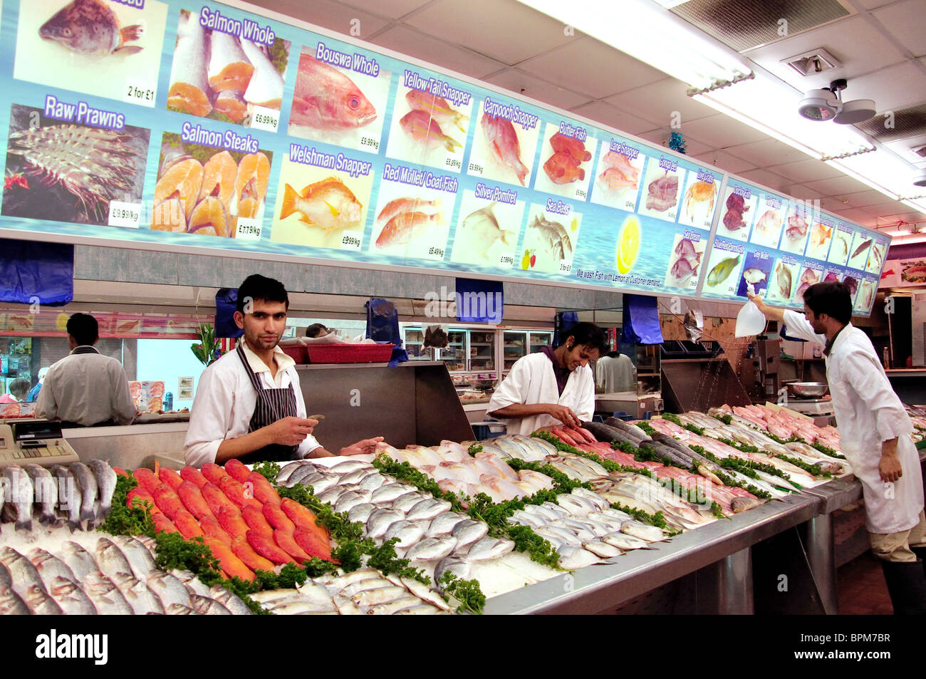 L'atelier du poissonnier, marché de Brixton, Electric Avenue, Brixton, London Borough of Lambeth, Greater London, Angleterre, Royaume-Uni Banque D'Images