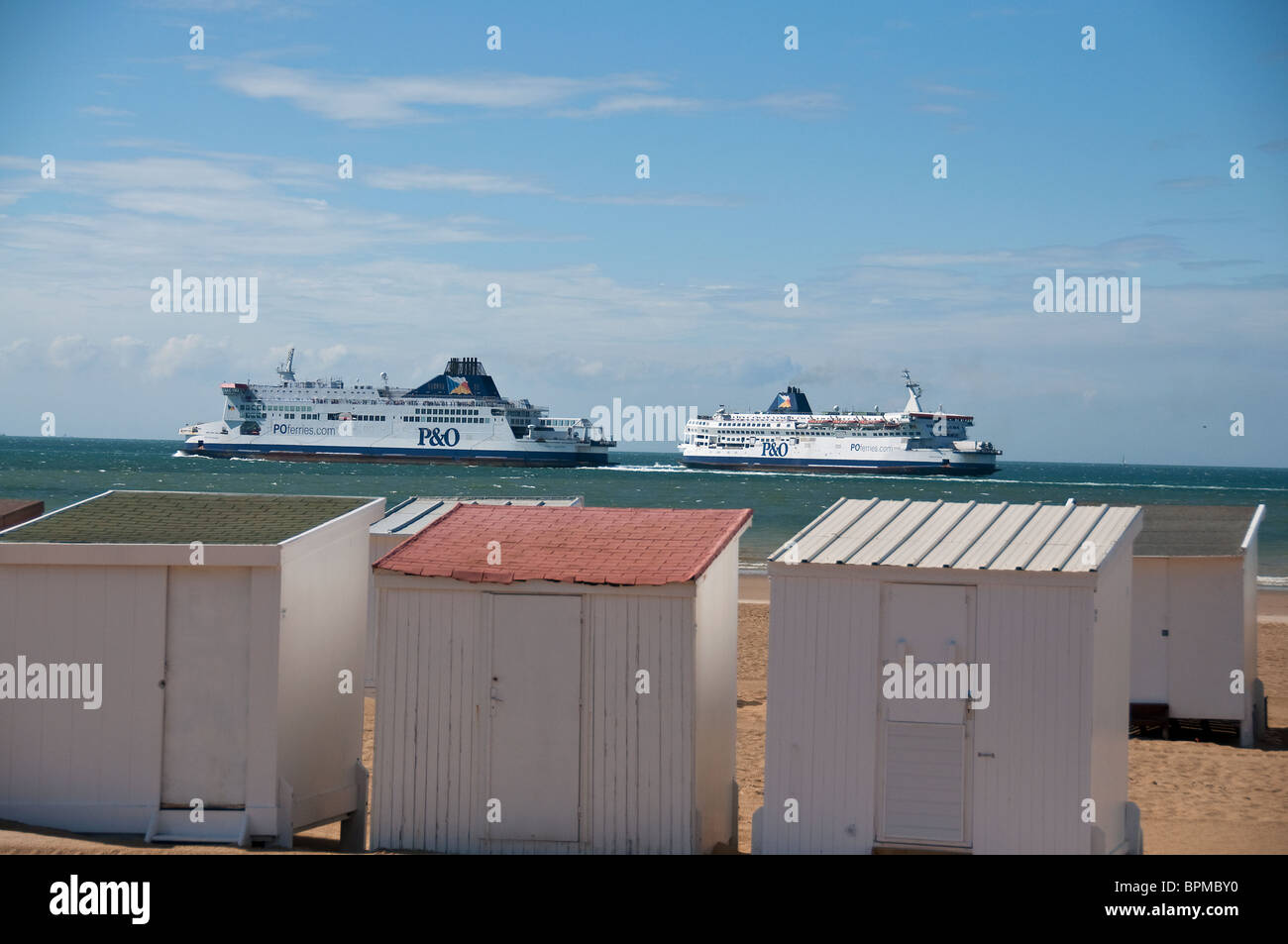 Cabines de plage calais Banque de photographies et d’images à haute ...