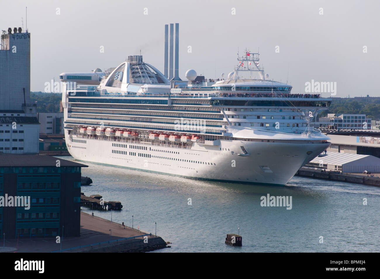 La princesse cruise ship 'Princess', au départ du port de Copenhague, Danemark. Banque D'Images