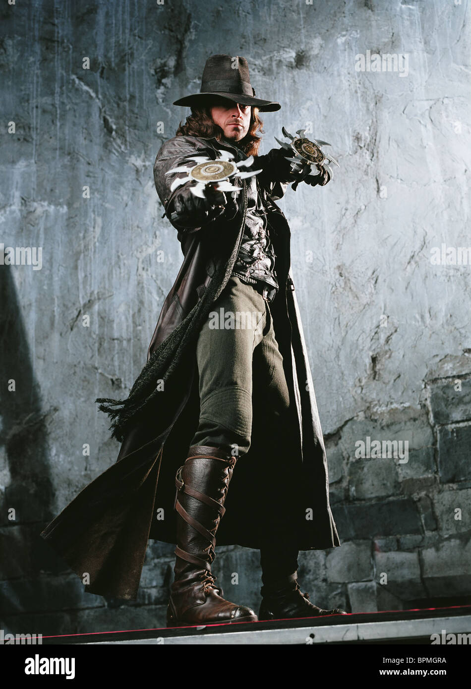 hugh-jackman-van-helsing-2004-bpmgra.jpg