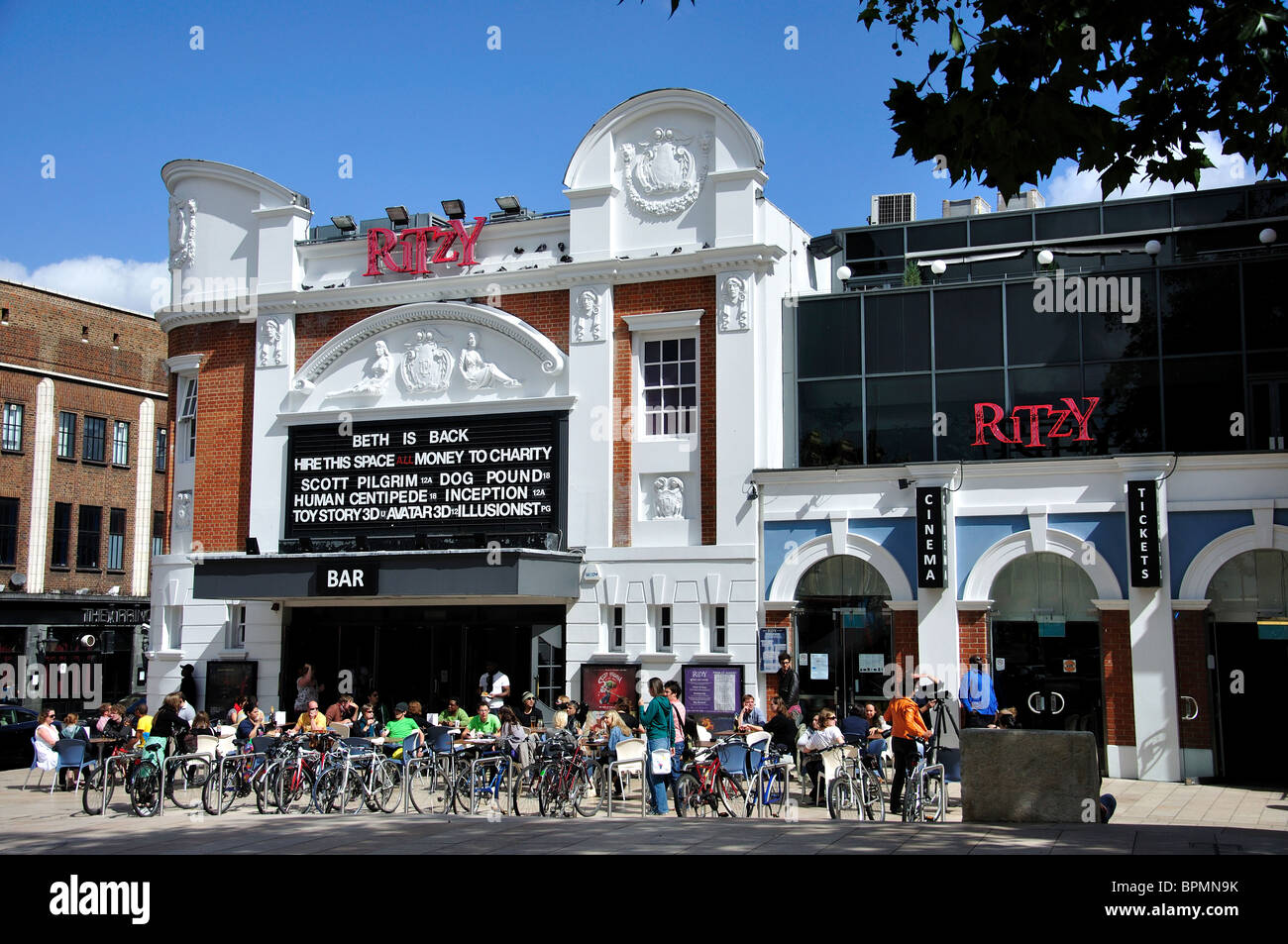 Le Ritzy Cinema, Brixton, Ovale Coldharbor Lane, Brixton, London Borough of Lambeth, Greater London, Angleterre, Royaume-Uni Banque D'Images