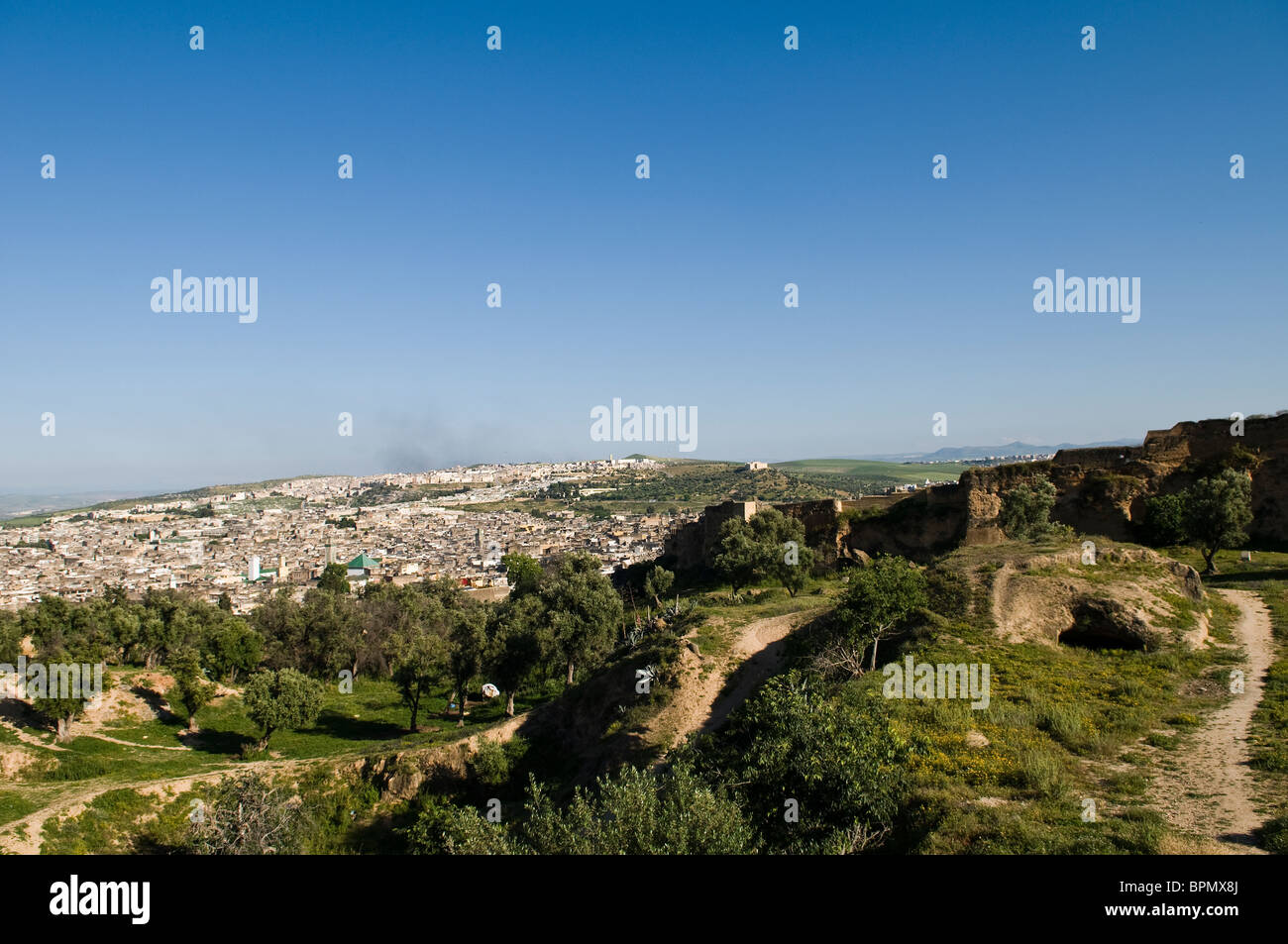 Vue sur la vieille ville de Fès. Banque D'Images