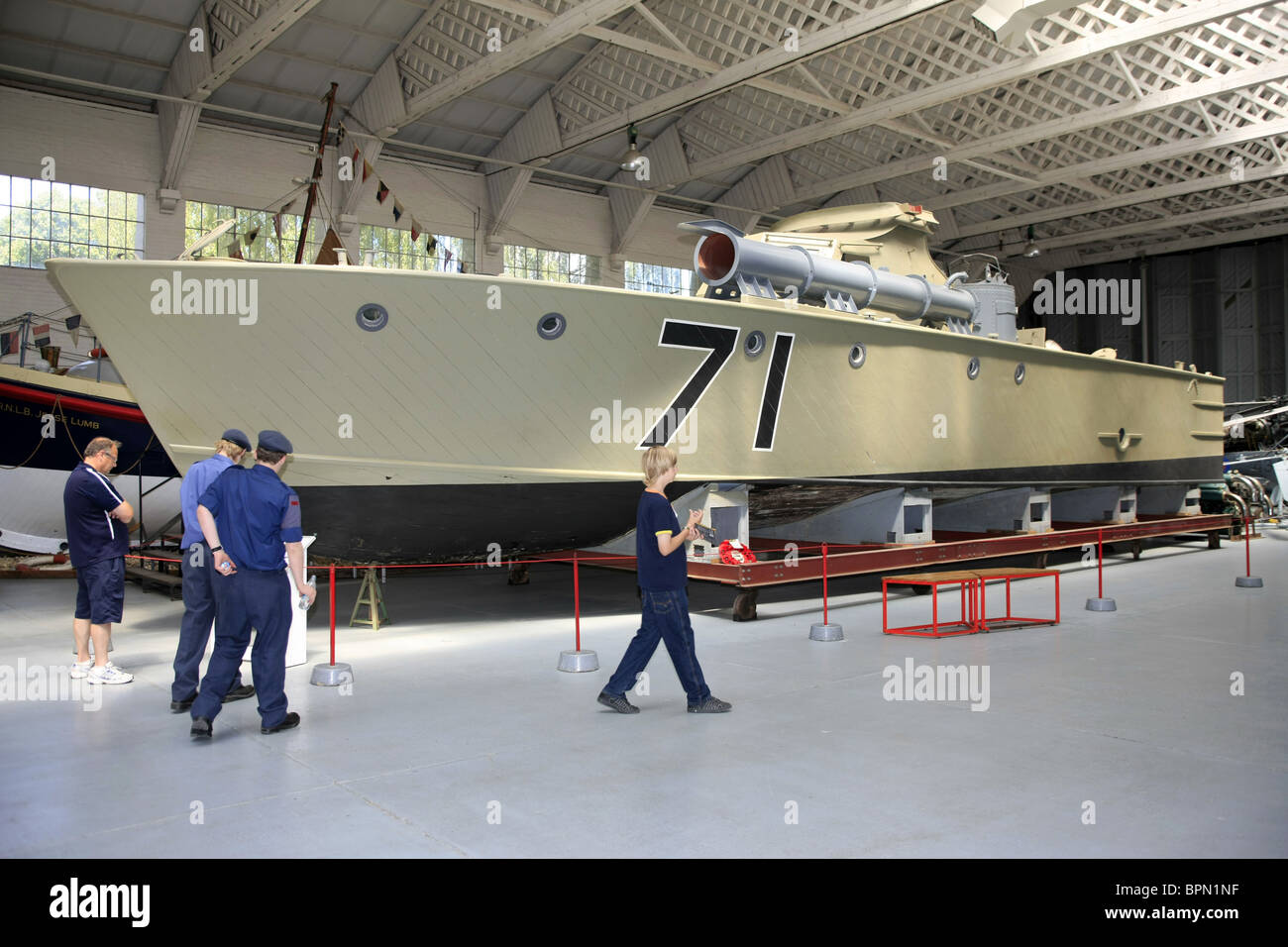 Une DEUXIÈME GUERRE MONDIALE en bois de la Marine royale Motor Torpedo Boat dans l'air et la mer l'article à l'Imperial War Museum Duxford Banque D'Images