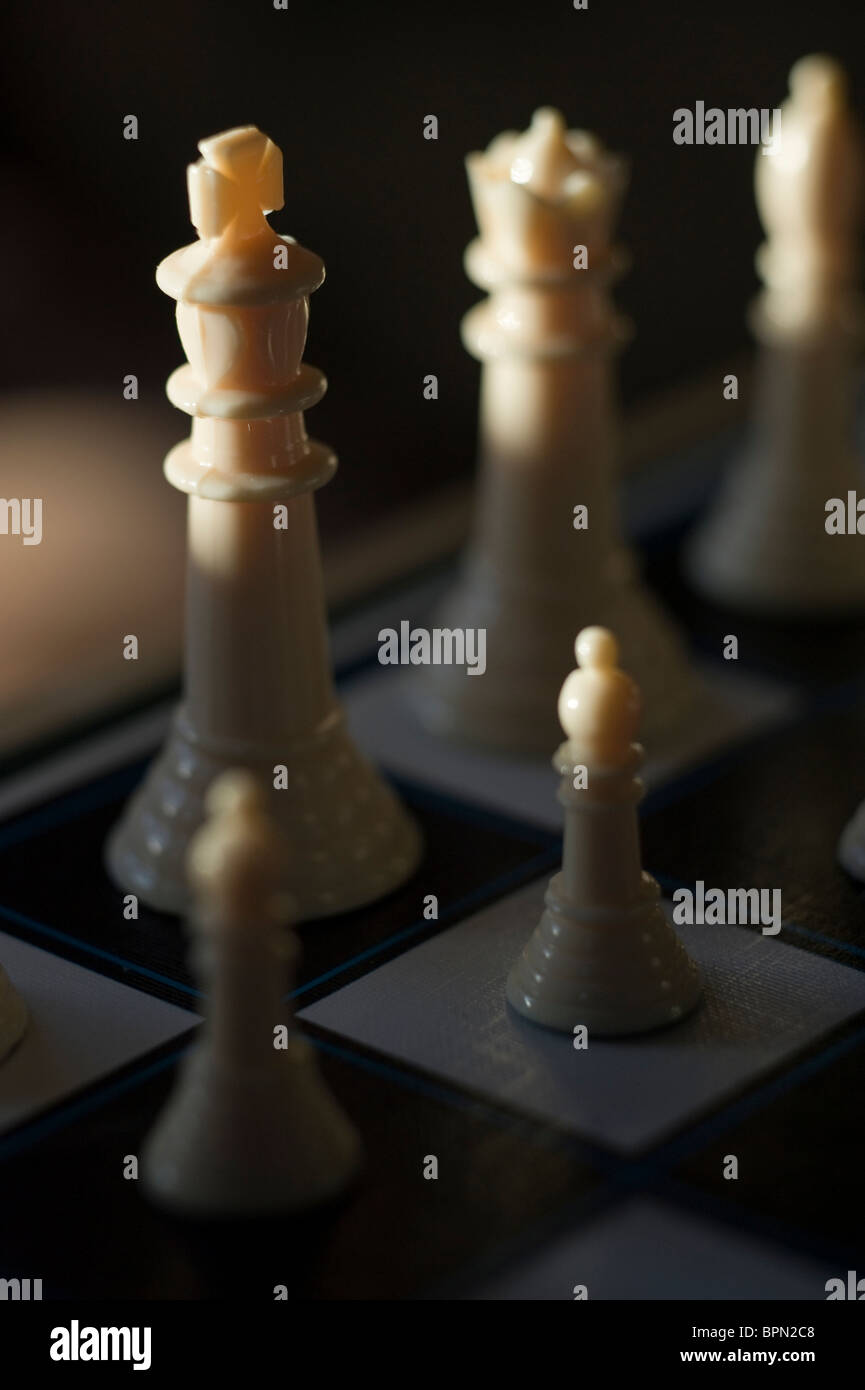 Le jeu d'échecs en plastique Banque D'Images