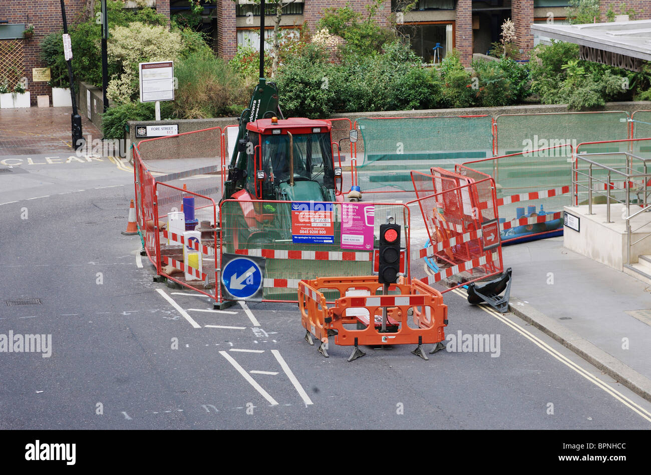 Travaux routiers et feux de circulation temporaires, Londres Banque D'Images