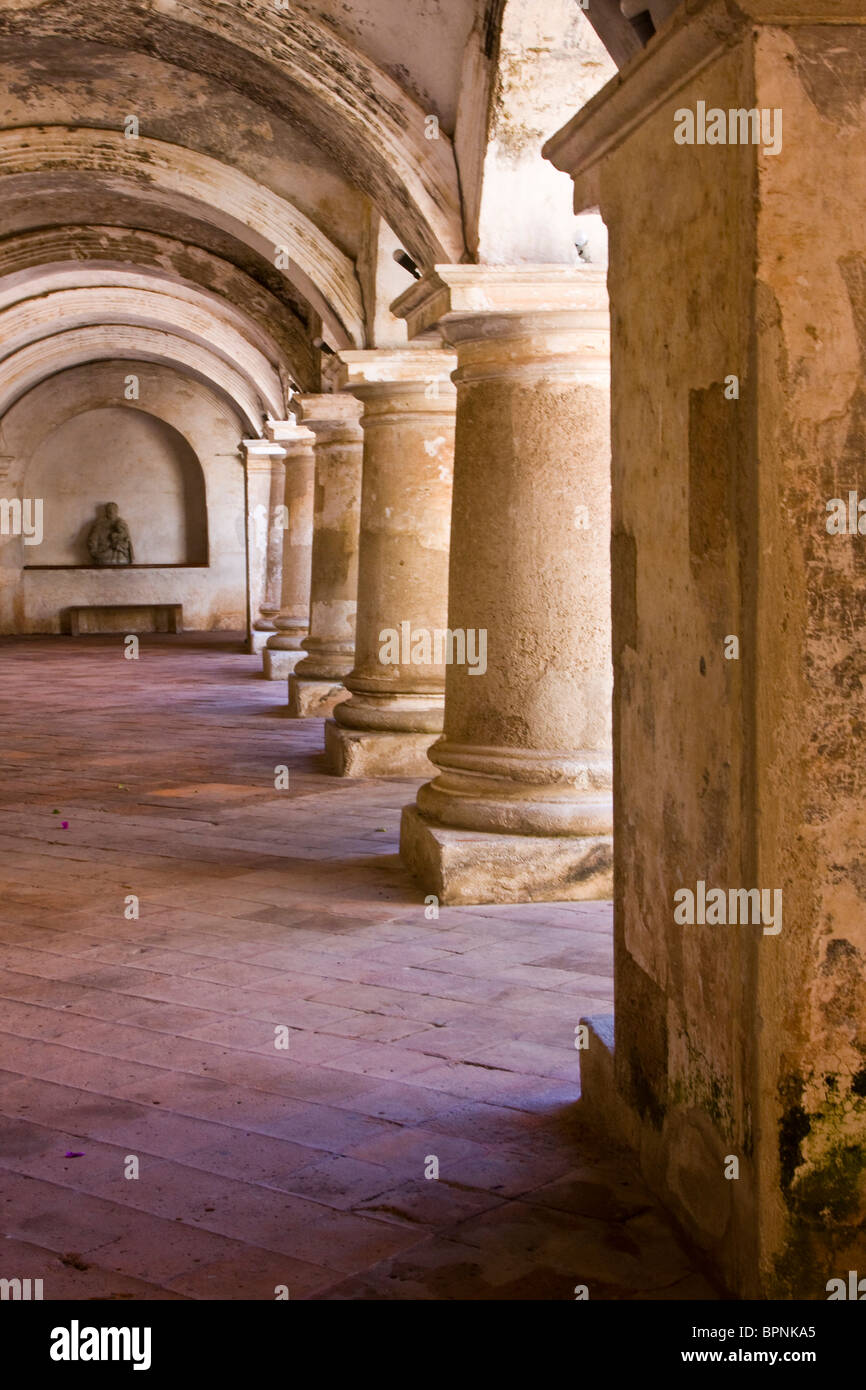 L'Amérique centrale, Guatemala, Antigua. Le couvent de Las Capuchinas. Banque D'Images