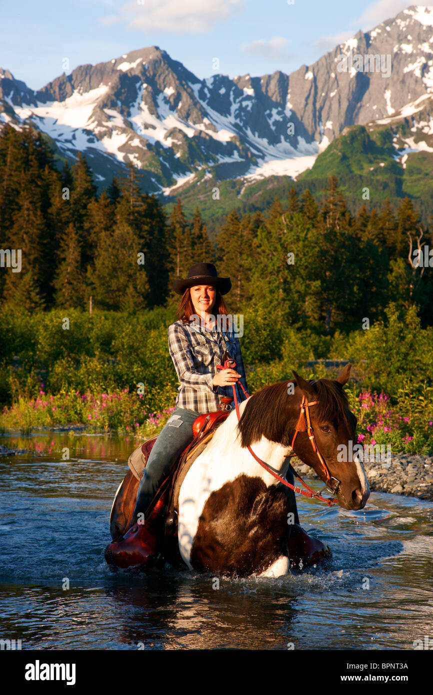 L'équitation près de résurrection Bay, Seward, Alaska. Banque D'Images