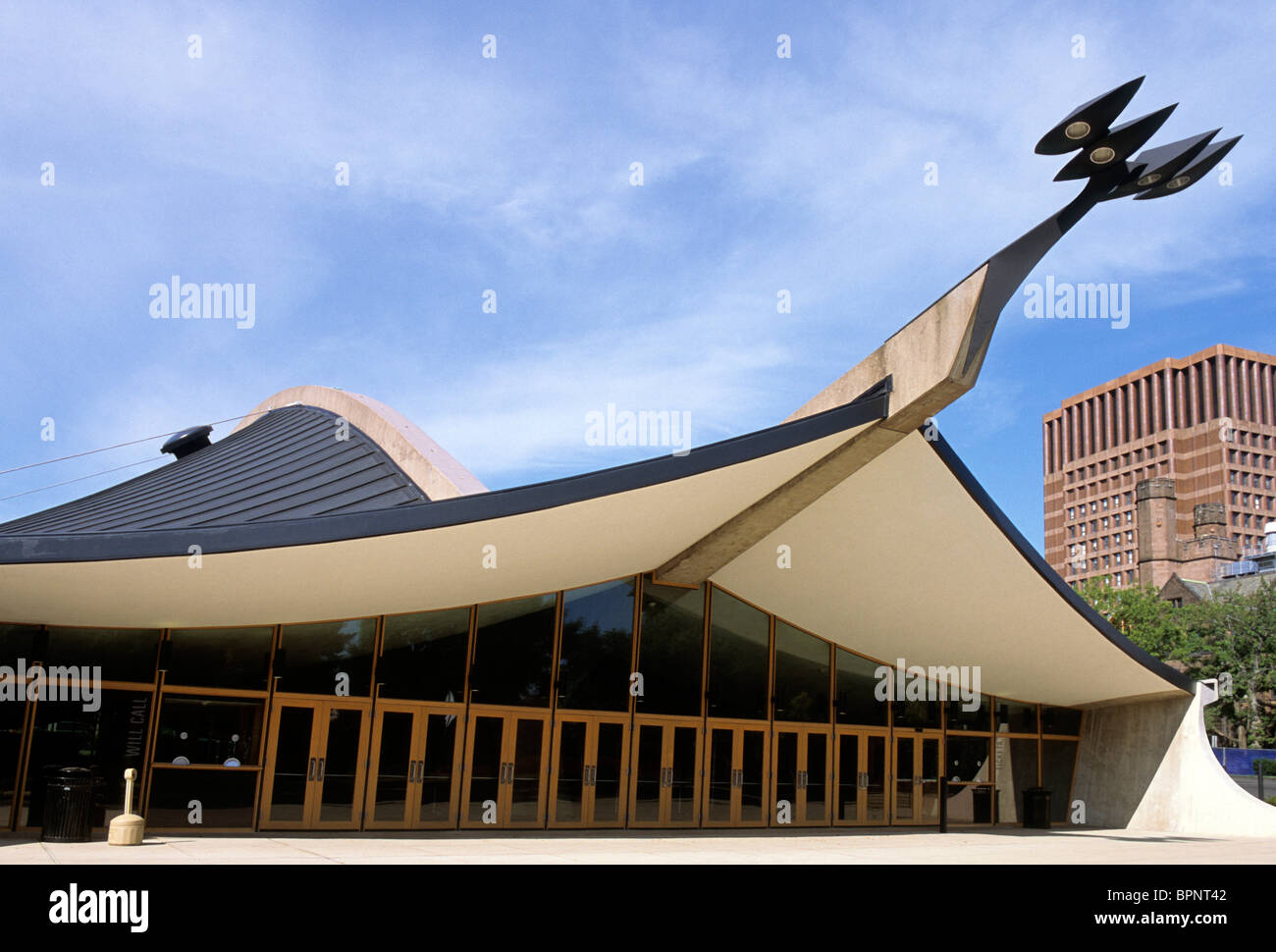 États-Unis New Haven Yale University Ingalls Rink sports Arena. Eero Saarinen architecte. Architecture de campus moderne. Banque D'Images