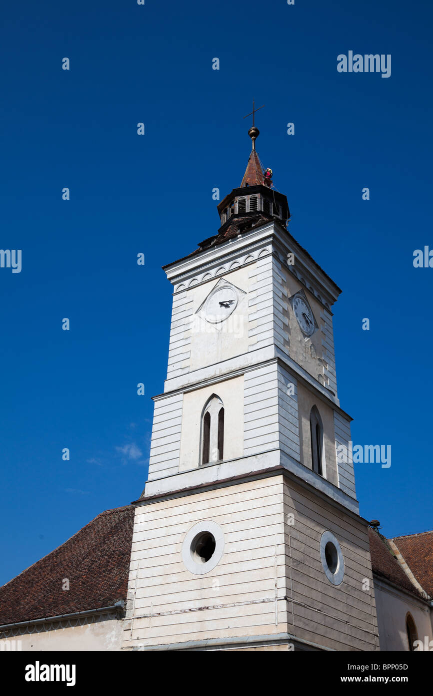Bartolomeu Église fortifiée dans la ville de Brasov, Roumanie. Banque D'Images
