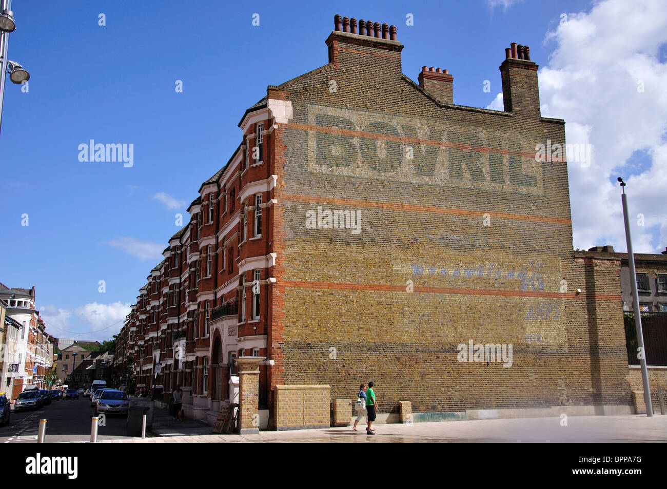 Vieux signe Bovril sur le côté du bâtiment, Brixton ovale, Brixton, London Borough of Lambeth, Greater London, Angleterre, Royaume-Uni Banque D'Images