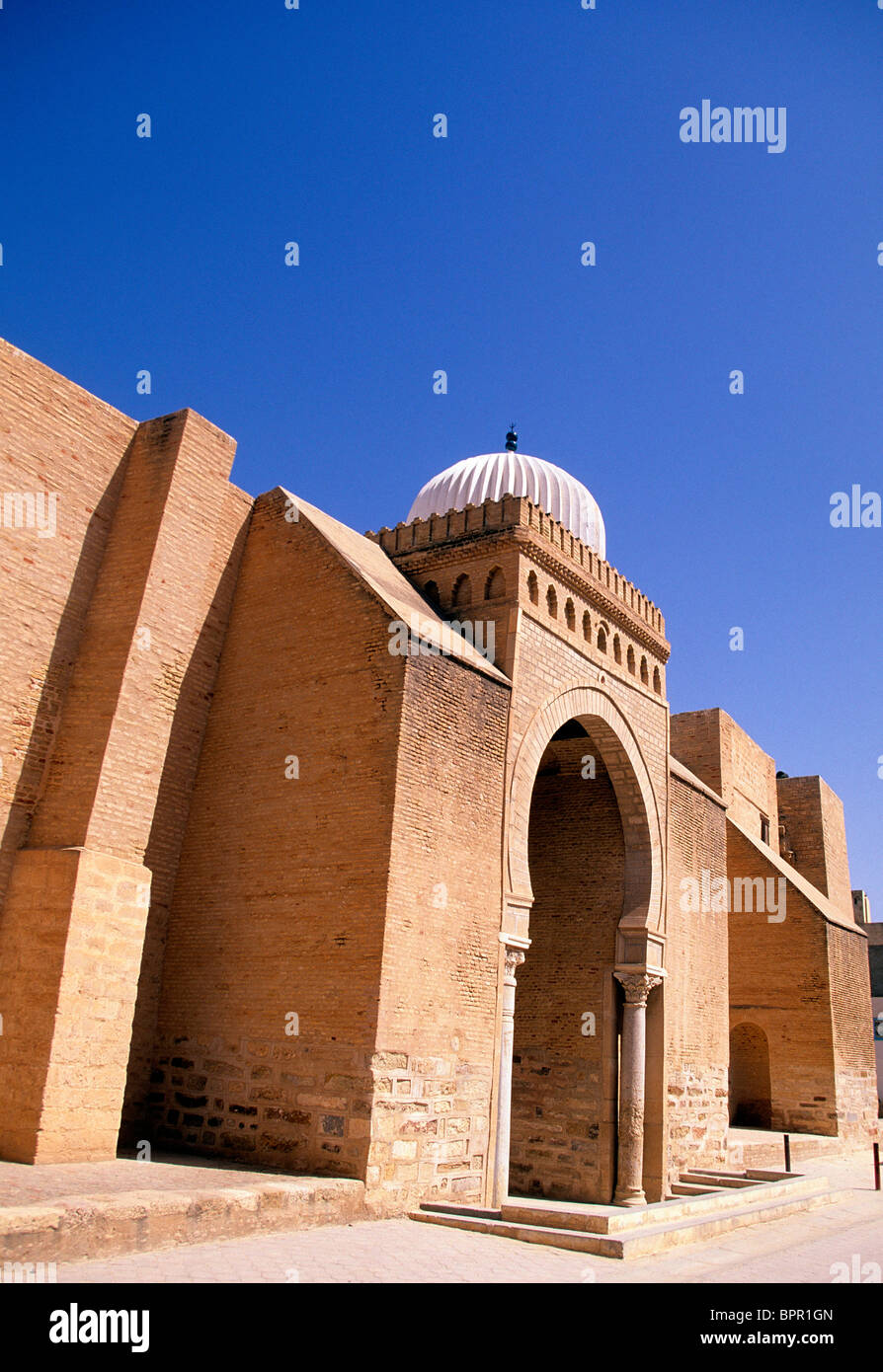 La mosquée de Uqba, connue comme la grande mosquée de Kairouan , est l'une des plus importantes mosquées de Tunisie- Kairouan, Tunisie. Banque D'Images