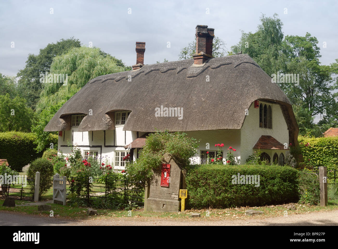 Maison de chaume traditionnel anglais Banque D'Images