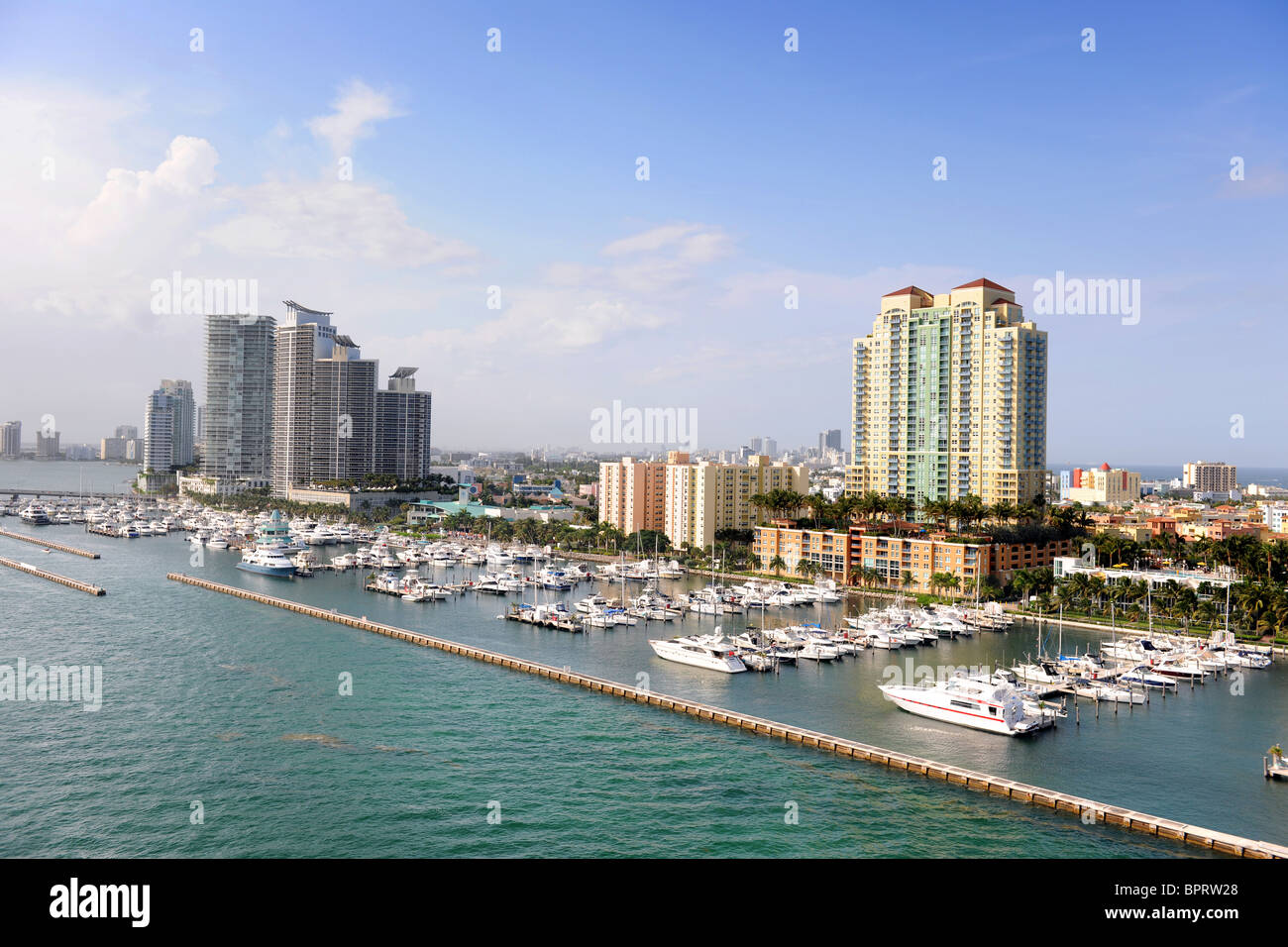 Vue aérienne de South Miami au cours de journée ensoleillée Banque D'Images