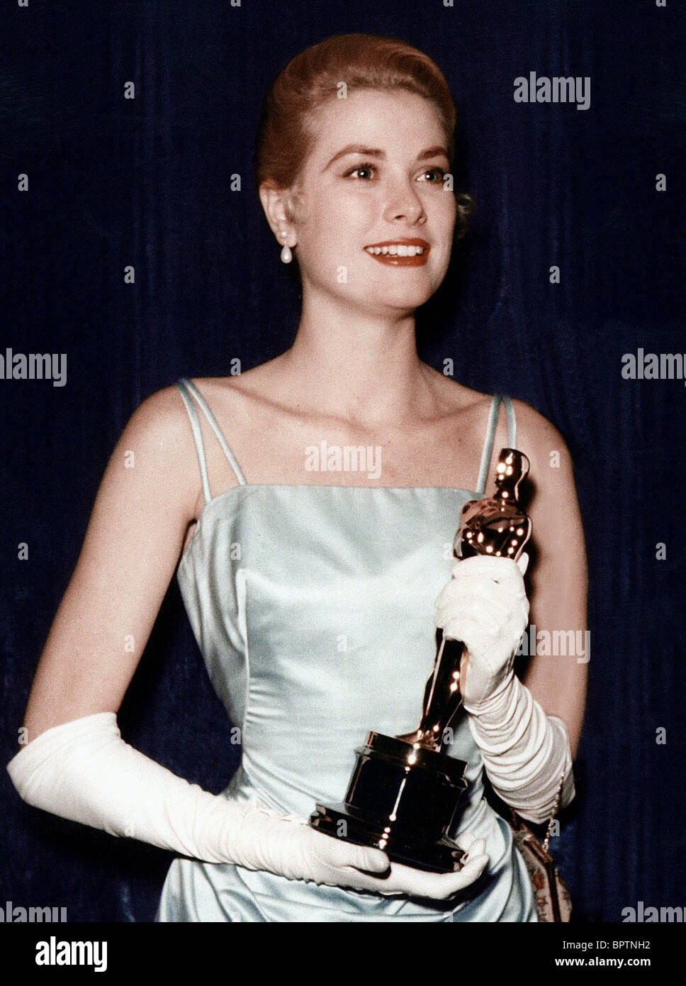 GRACE KELLY & OSCAR LE COUNTRY GIRL(MEILLEURE ACTRICE) (1954) Banque D'Images GRACE KELLY & OSCAR LE COUNTRY GIRL(MEILLEURE ACTRICE) (1954) Banque D'Images