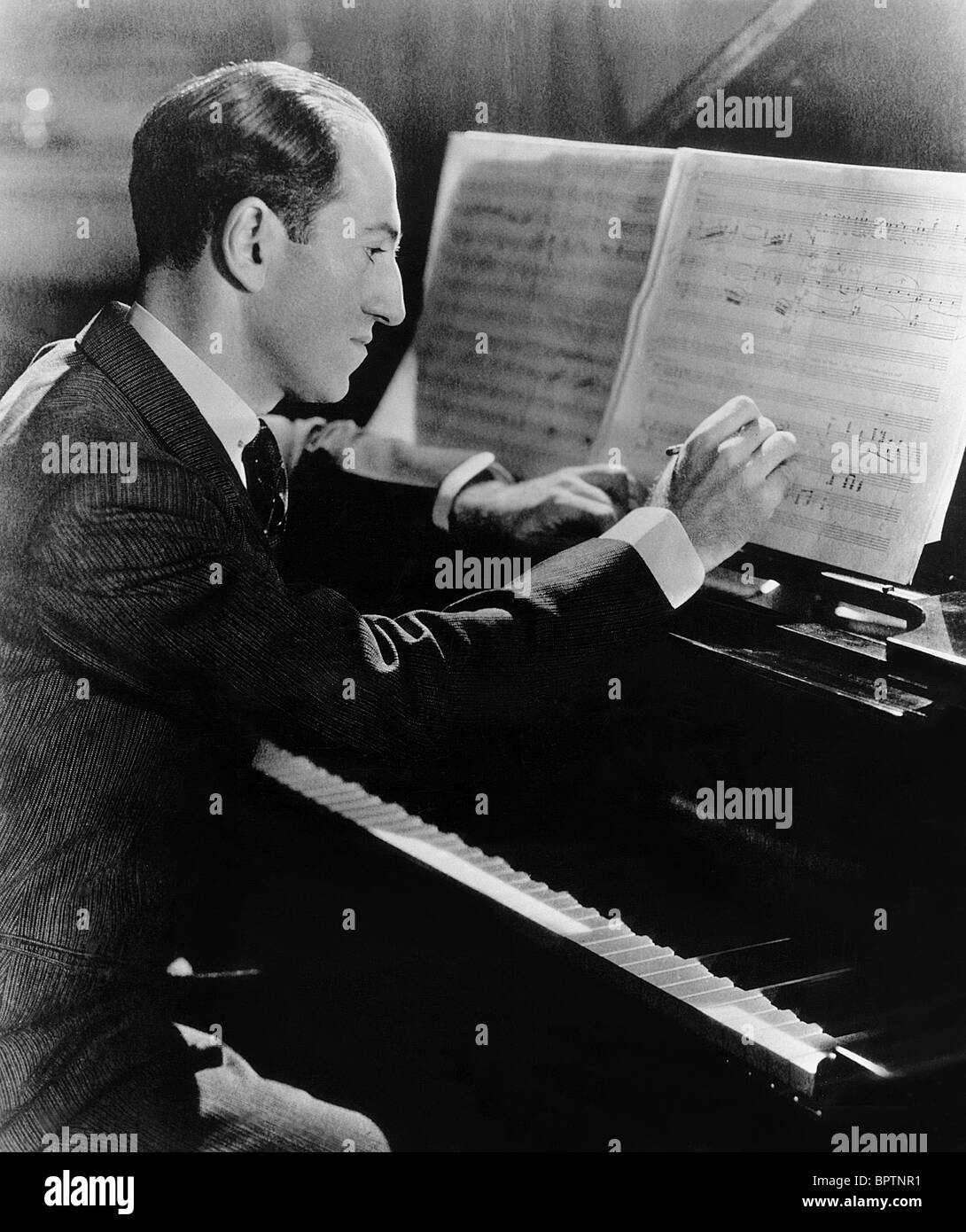 Le compositeur George Gershwin (1937) Banque D'Images