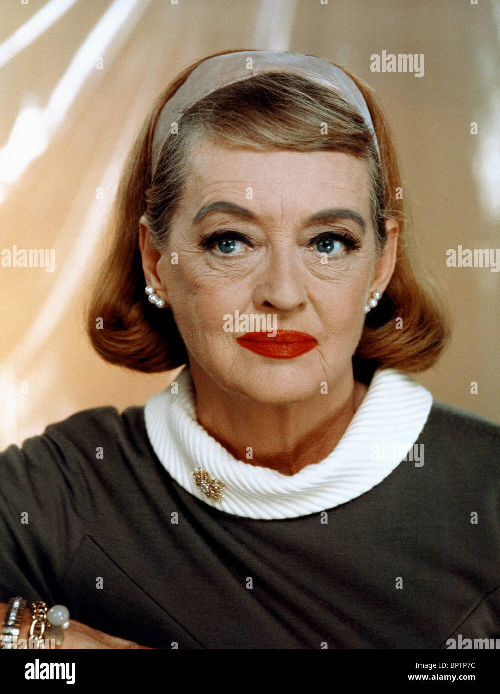 BETTE DAVIS, actrice (1964) Banque D'Images