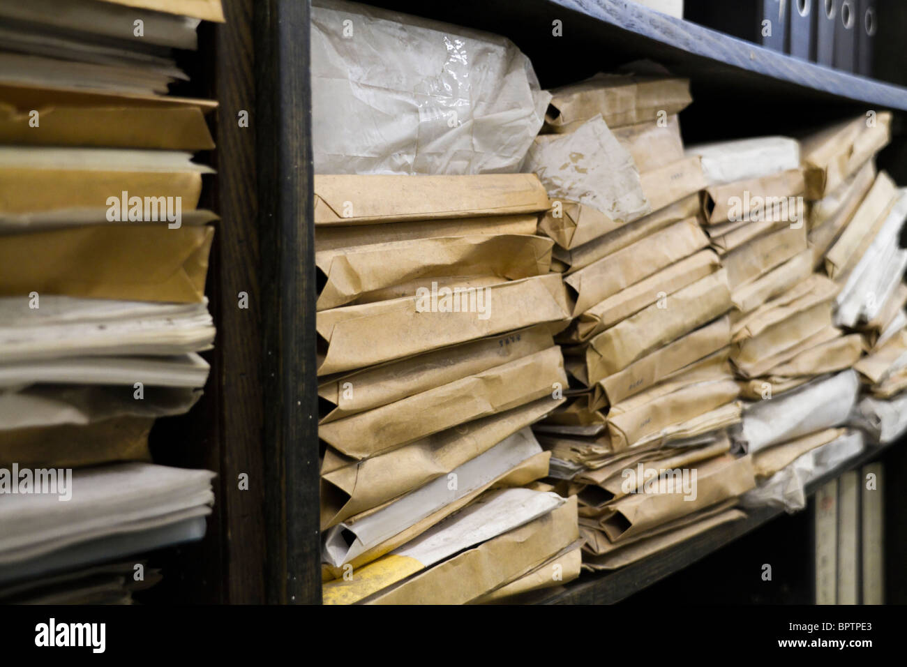 La pile de l'ancien fichier et dossier fichier close up pour le fond Banque D'Images