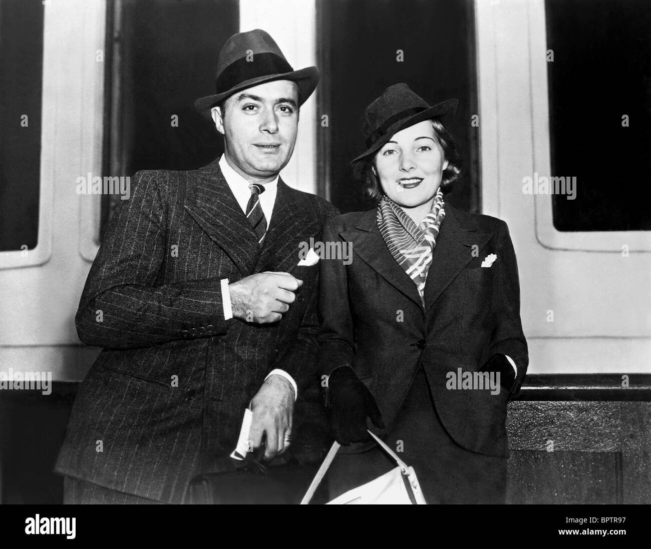 CHARLES BOYER & PAT PATERSON acteur et actrice : Époux Épouse (1940) Banque D'Images