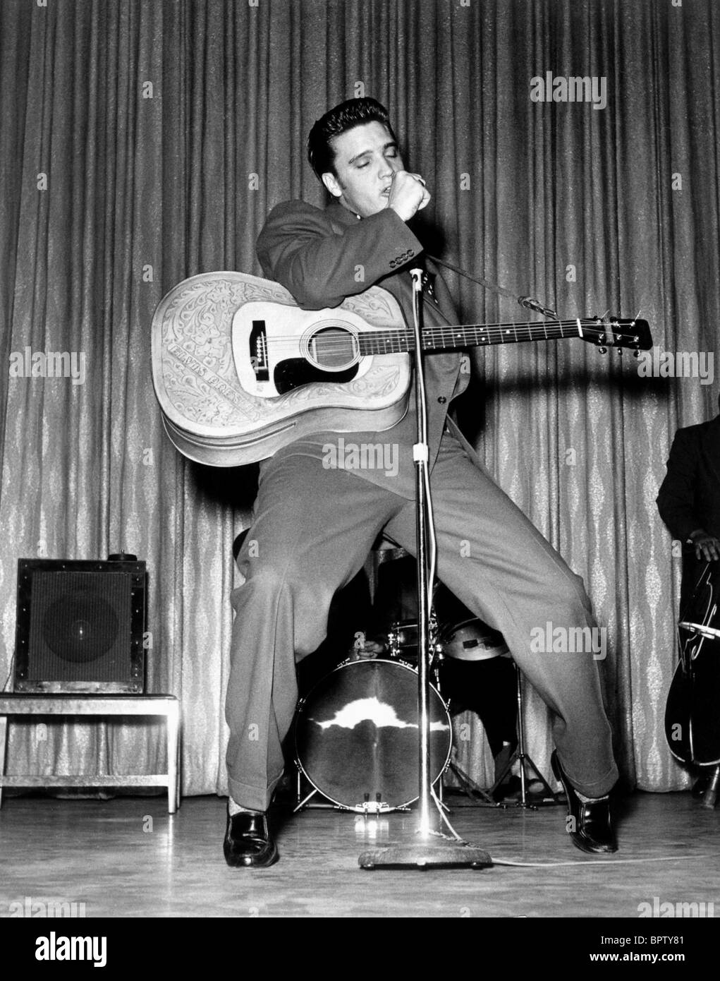 ELVIS PRESLEY chanteur et acteur (1958) Banque D'Images