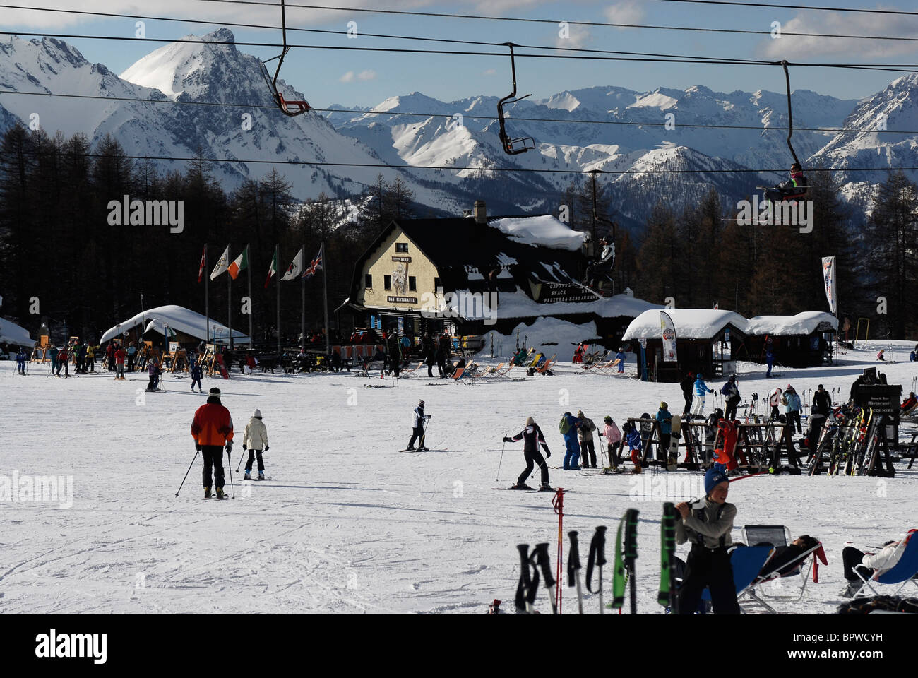 Sport d'hiver. Ski Sauze D'Oulx, Italie. Sportina Banque D'Images
